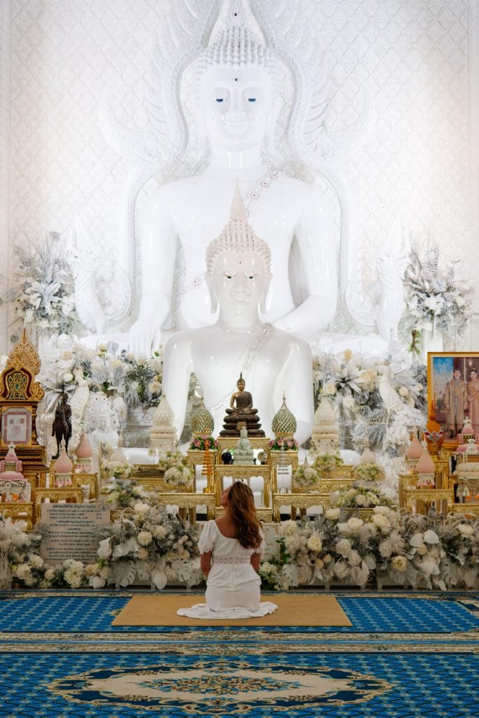 The inside of the White Temple